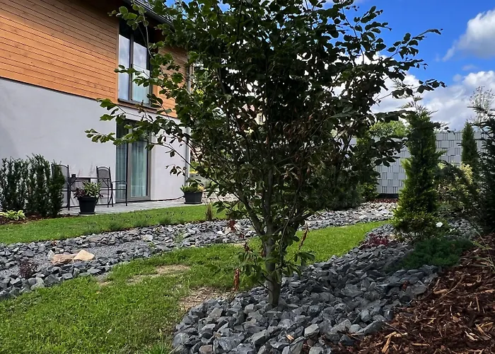 Redfoxapartment Garden Kasperske Hory